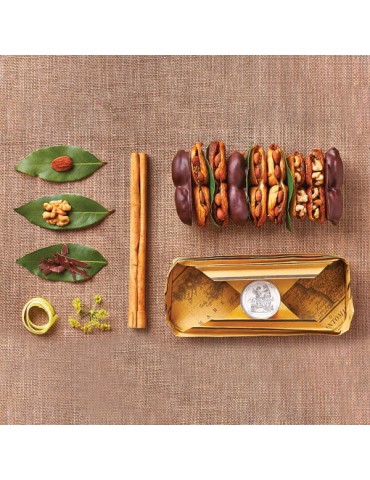 Fichi Santomiele Ficodoro Noci Mandorle Cioccolato 70% - 250 g. ( NON DISPONIBILE )